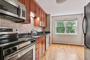 351 New London Ave, Warwick, RI 02886 - Photo 16