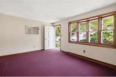 251 Madeleine Avenue, Woonsocket, RI 02895 - Photo 8