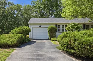 251 Madeleine Ave, Woonsocket, RI 02895 - Photo 4