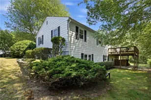251 Madeleine Ave, Woonsocket, RI 02895 - Photo 34