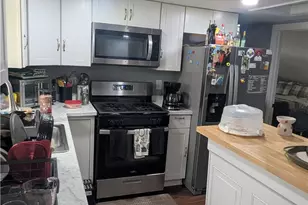 123 Laban St, Providence, RI 02909 - Photo 14