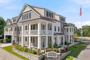 67 Queen St, East Greenwich, RI 02818 - Photo 1
