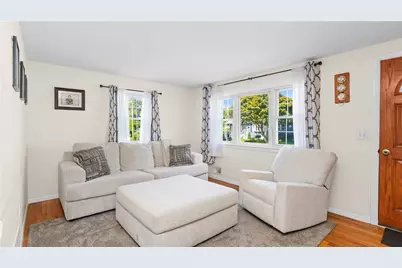 52 Brentwood Avenue, Warwick, RI 02886 - Photo 12
