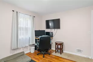 52 Brentwood Ave, Warwick, RI 02886 - Photo 20