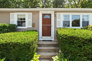 52 Brentwood Ave, Warwick, RI 02886 - Photo 4