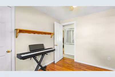 52 Brentwood Avenue, Warwick, RI 02886 - Photo 18