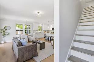 67 Queen St, East Greenwich, RI 02818 - Photo 20