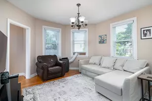 16 Sherwood St, Cranston, RI 02920 - Photo 2