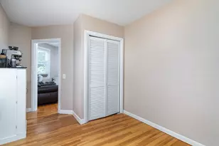 16 Sherwood St, Cranston, RI 02920 - Photo 8