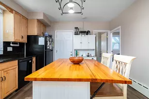 16 Sherwood St, Cranston, RI 02920 - Photo 4