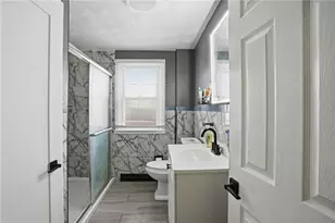 62 Hillcrest Ave, Pawtucket, RI 02860 - Photo 8