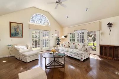 230 Kirby Avenue, Warwick, RI 02889 - Photo 6