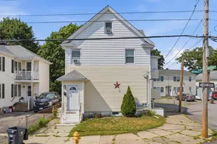 44 Warwick Rd, Pawtucket, RI 02861 - Photo 1