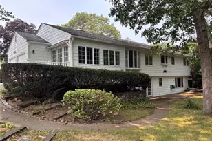 66 Bokar St, Warwick, RI 02886 - Photo 4