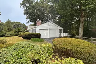 66 Bokar St, Warwick, RI 02886 - Photo 2