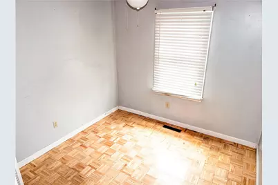 46 W Carpenter Street, Pawtucket, RI 02860 - Photo 8