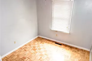 46 W Carpenter St, Pawtucket, RI 02860 - Photo 8