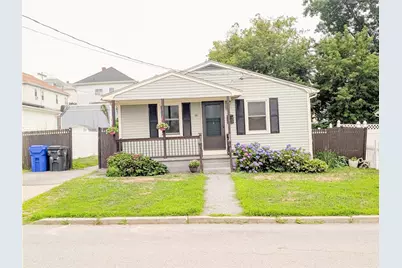 46 W Carpenter Street, Pawtucket, RI 02860 - Photo 1