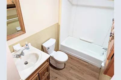 46 W Carpenter Street, Pawtucket, RI 02860 - Photo 6