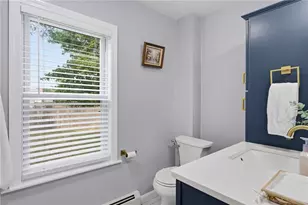 16 Bucklin Ave, Warwick, RI 02888 - Photo 10