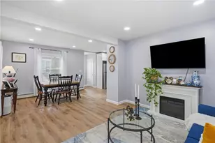 16 Bucklin Ave, Warwick, RI 02888 - Photo 12