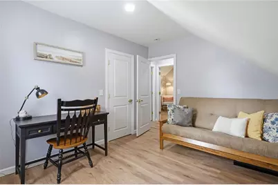 16 Bucklin Avenue, Warwick, RI 02888 - Photo 24