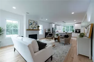9 Stoneridge Rd, Smithfield, RI 02917 - Photo 2