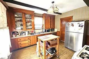 50 Oakland Ave, Cranston, RI 02910 - Photo 14
