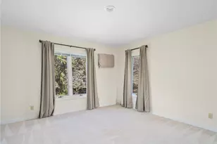 27 Tobin Ln, Bristol, RI 02809 - Photo 14