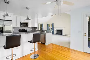 27 Tobin Ln, Bristol, RI 02809 - Photo 8