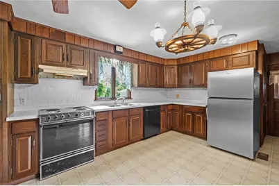 74 Daytona Avenue, Narragansett, RI 02882 - Photo 8
