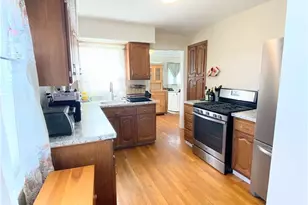 128 Fern St, Warwick, RI 02889 - Photo 8