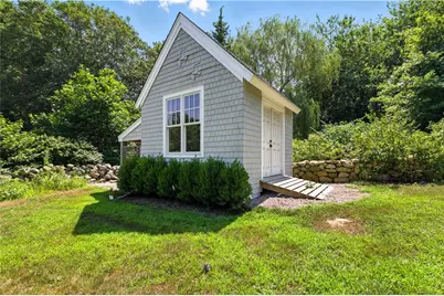 60 Avondale Road, Westerly, RI 02891 - Photo 8
