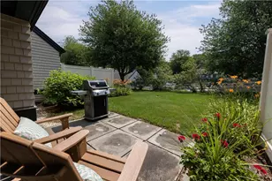 2 Martingale Ln, Narragansett, RI 02882 - Photo 28