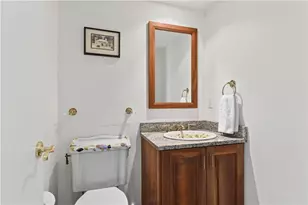 2 Martingale Ln, Narragansett, RI 02882 - Photo 12