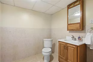 23 Bernon Dr, Lincoln, RI 02865 - Photo 10