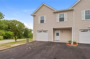 115 Ayda Rose Ave, West Warwick, RI 02893 - Photo 2