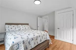 484 Thames St, Bristol, RI 02809 - Photo 18