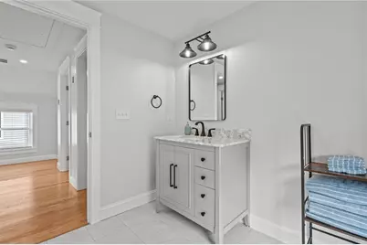 484 Thames Street, Bristol, RI 02809 - Photo 16