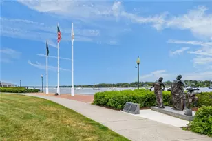 484 Thames St, Bristol, RI 02809 - Photo 24