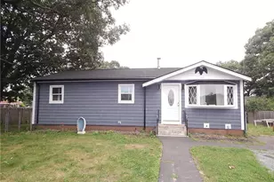 120 Gallway St, Warwick, RI 02889 - Photo 2