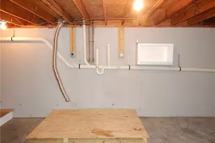 120 Gallway St, Warwick, RI 02889 - Photo 26