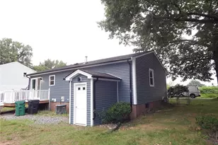 120 Gallway St, Warwick, RI 02889 - Photo 30