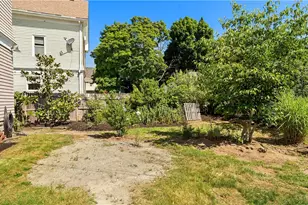 814 W Shore Rd, Warwick, RI 02889 - Photo 40