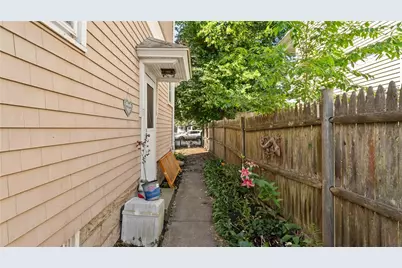 814 W Shore Road, Warwick, RI 02889 - Photo 36