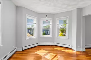 814 W Shore Rd, Warwick, RI 02889 - Photo 12