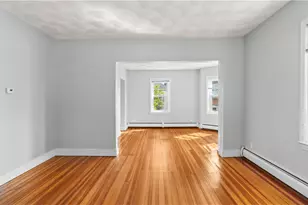 814 W Shore Rd, Warwick, RI 02889 - Photo 8