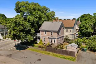 814 W Shore Rd, Warwick, RI 02889 - Photo 4