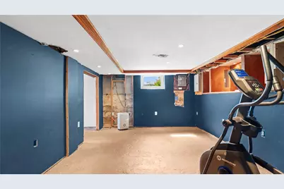 814 W Shore Road, Warwick, RI 02889 - Photo 32