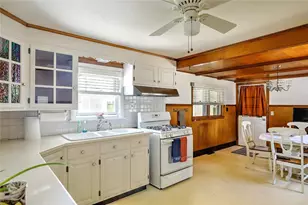 6 Woodbine St, East Providence, RI 02915 - Photo 10